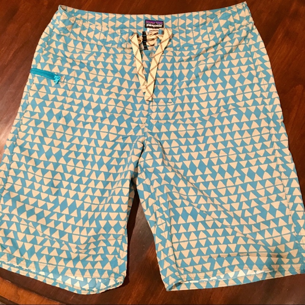 Patagonia Boys’ 16 Wavefarer Boardshorts